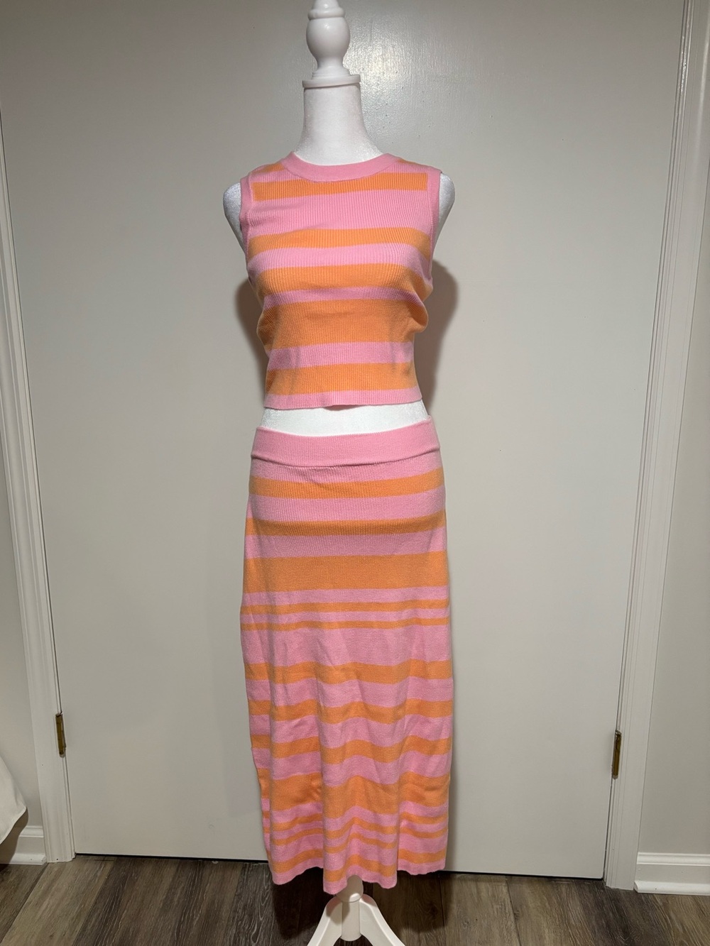 ARACH&CLOZ Striped Ribbed set- Pink & Orange || M